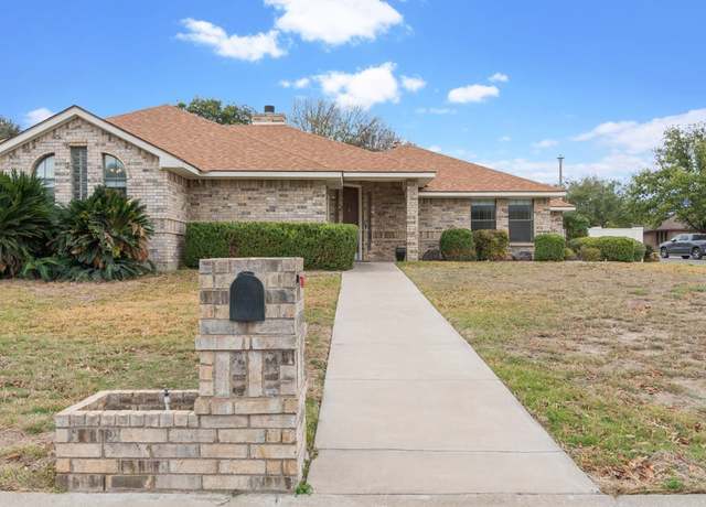 Property at 101 Warbonnet Trl, Del Rio, TX 78860, 3 beds, 2 baths