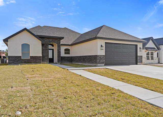 Property at 203 Jesus Flores Dr, Del Rio, TX 78840, 3 beds, 2 baths