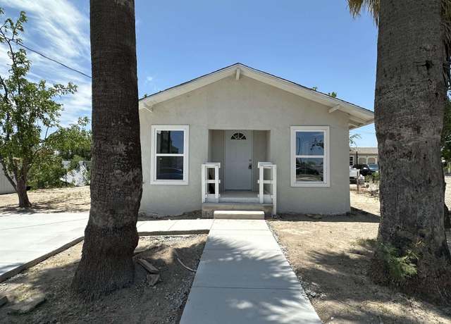 Property at 106 Ave Q, Del Rio, TX 78840, 3 beds, 2 baths