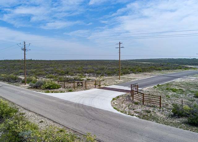 Property at 91 Bobby Lee Loop, Del Rio, TX 78840