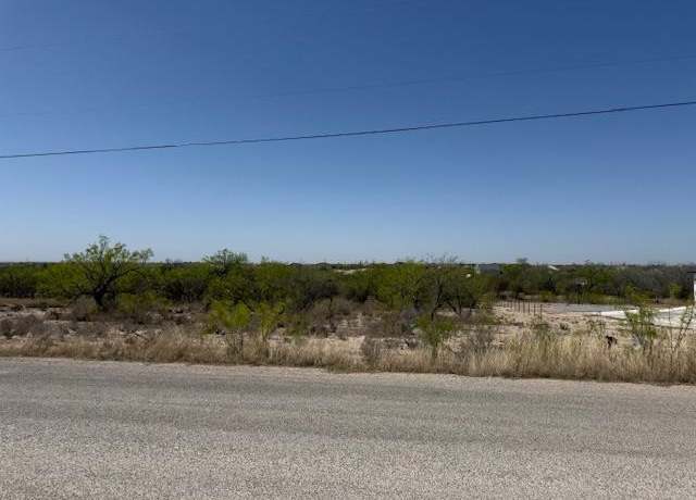 Property at 260 Buenos Aires Dr, Del Rio, TX 78840