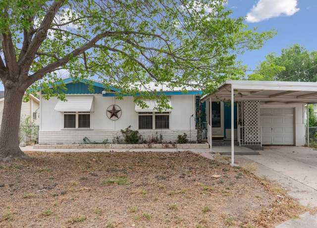 Property at 1704 Ave E, Del Rio, TX 78840, 2 beds, 2 baths