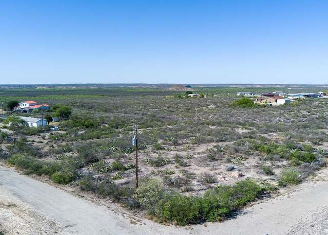 Property at 61 Deer, Del Rio, TX 78840