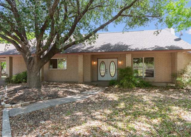 Property at 873 Quail Rd, Del Rio, TX 78840, 3 beds, 2 baths