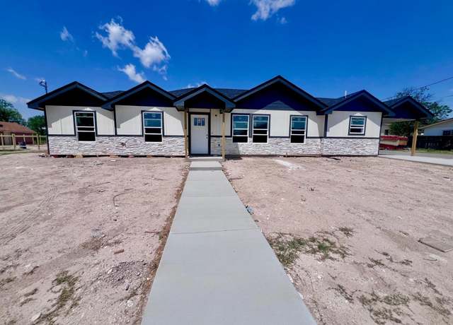 Property at 1202 Esparza, Del Rio, TX 78840, 3 beds, 2 baths