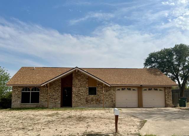 Property at 110 King Johns Pl, Del Rio, TX 78840, 3 beds, 2 baths