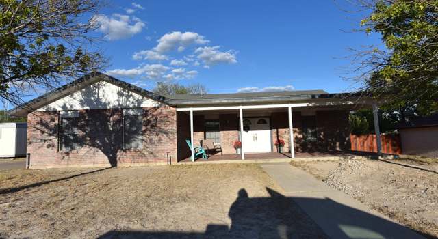 Photo of 106 Rawhide Trl, Del Rio, TX 78840