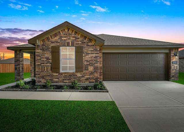 Property at 1700 Holly Trl, Sour Lake, TX 77659, 3 beds, 2 baths