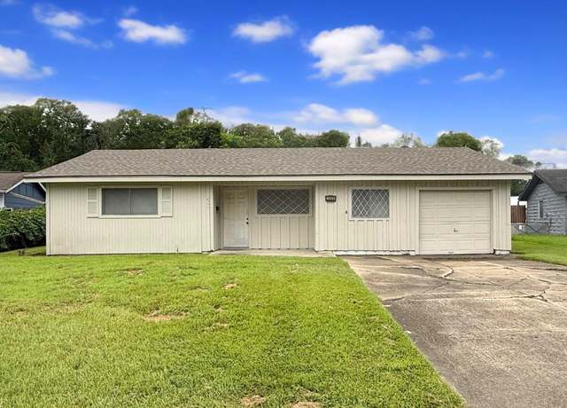 Property at 3966 Broadmoor Dr, Beaumont, TX 77707, 4 beds, 1.5 baths
