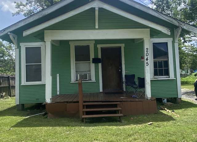 Property at 2045 Leight St, Beaumont, TX 77703, 3 beds, 1 bath