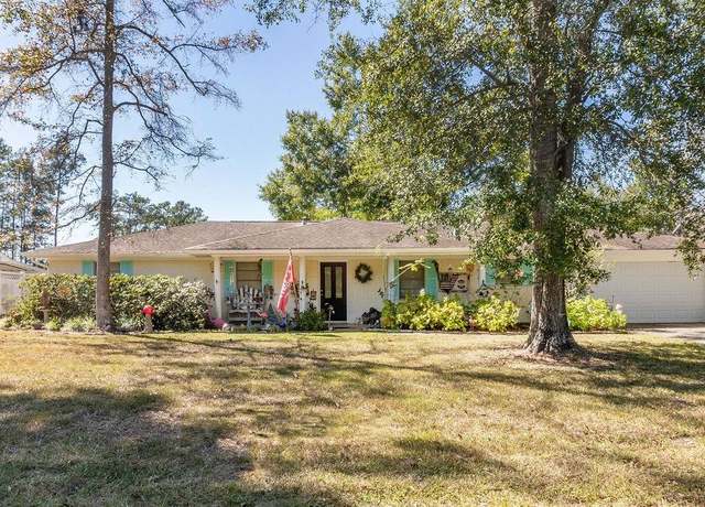 Property at 215 Wildwood Dr, Village Mills, TX 77663, 3 beds, 2 baths
