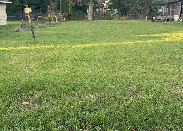 Property at 2630 Harriot St, Beaumont, TX 77705