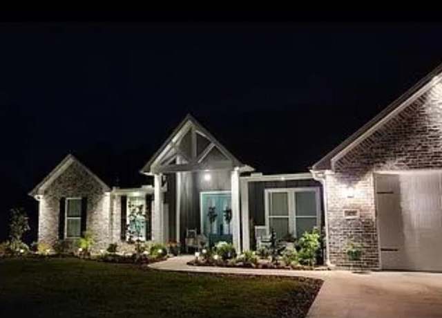 Property at 475 Craft Ln, Orangefield, TX 77632, 4 beds, 2 baths
