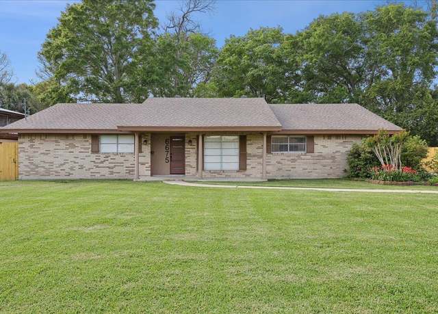 Property at 6675 Coolidge Ave, Groves, TX 77619, 3 beds, 2 baths