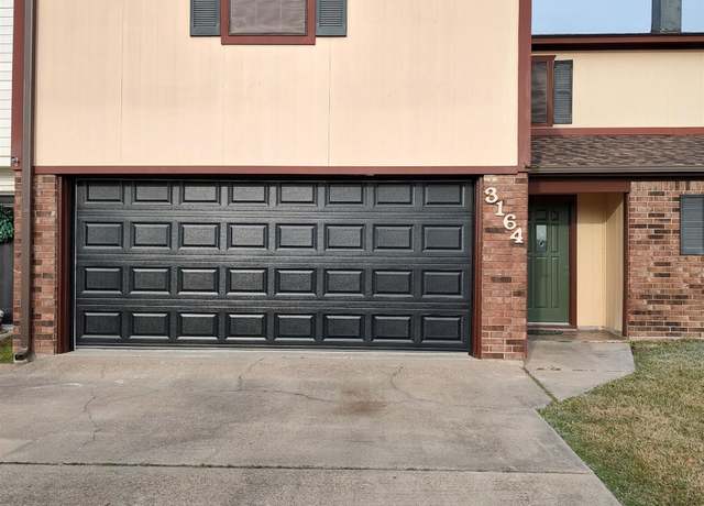 Property at 3164 Andes St, Port Neches, TX 77651, 3 beds, 2.5 baths