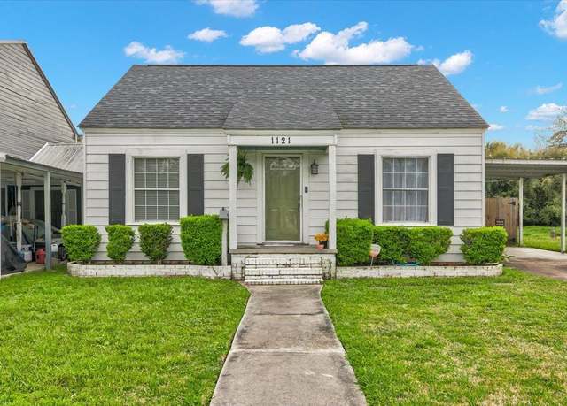 Property at 1121 N 18th St, Orange, TX 77630, 3 beds, 2 baths