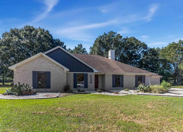 Property at 4435 Carmel Cir, Beaumont, TX 77707, 4 beds, 2.5 baths