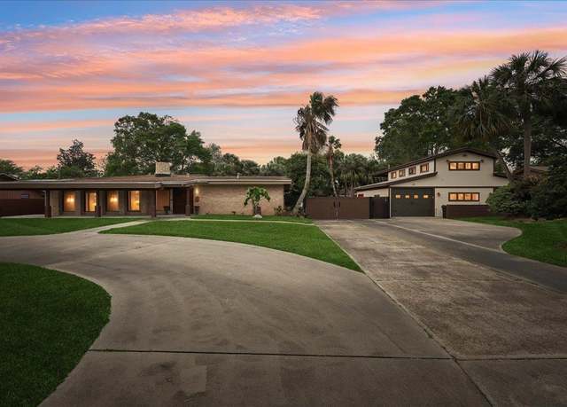 Property at 6656 Madison Blvd, Groves, TX 77619, 3 beds, 2 baths