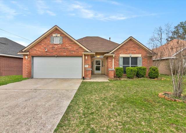 Property at 7996 Bluebonnet St, Beaumont, TX 77713, 3 beds, 2 baths