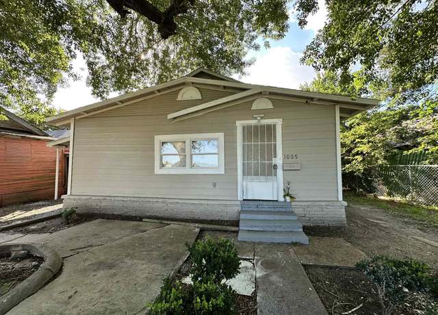 Property at 1009 Thomas Blvd, Port Arthur, TX 77640, 3 beds, 2 baths
