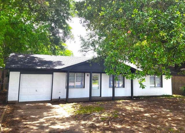 Property at 525 Eldridge Dr, Beaumont, TX 77707, 3 beds, 1.5 baths
