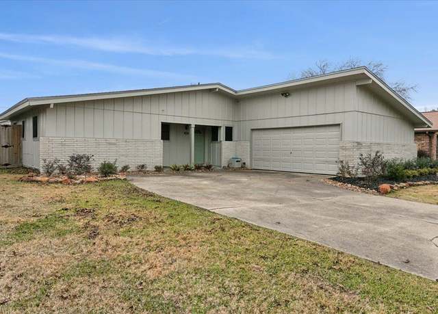 Property at 2835 Delta Dr, Port Arthur, TX 77642, 3 beds, 1.5 baths