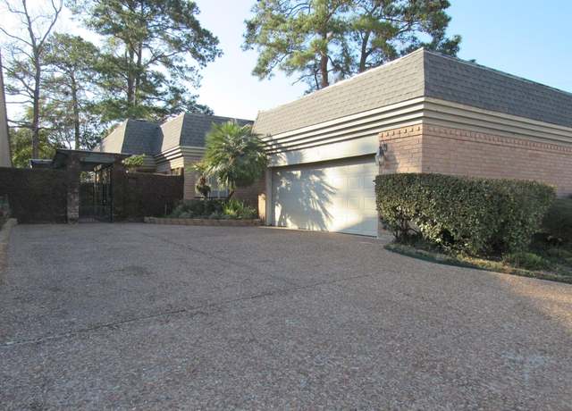 Property at 115 Summerwood Dr, Beaumont, TX 77706, 2 beds, 2 baths