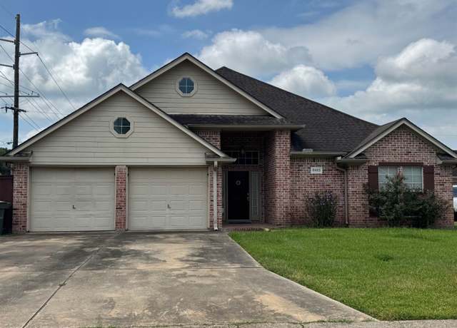 Property at 8405 Garden Oaks Dr, Beaumont, TX 77706, 4 beds, 2.5 baths