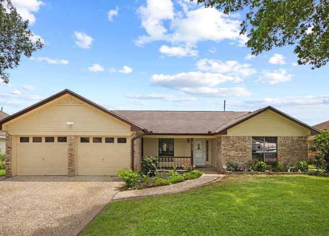 Property at 2515 Black Oak Dr, Orange, TX 77632, 4 beds, 2 baths
