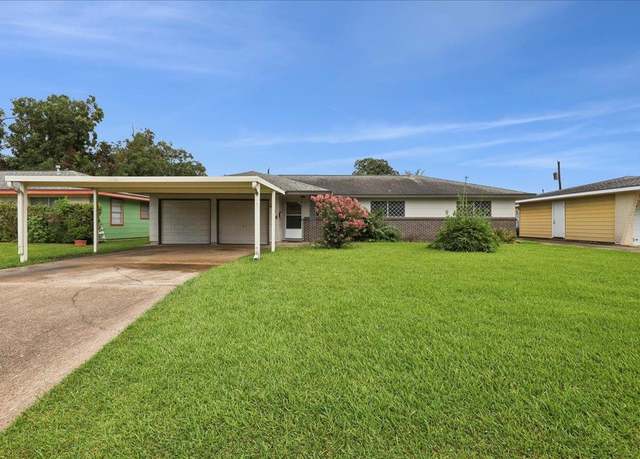 Property at 204 33rd St, Nederland, TX 77627, 4 beds, 2.5 baths