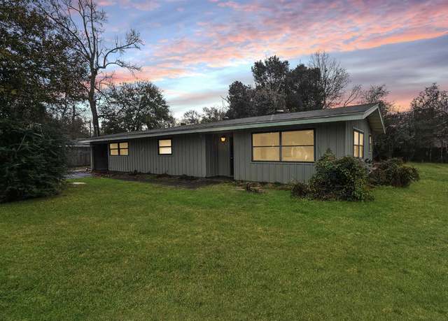 Property at 3317 Pelican St, Orange, TX 77630, 3 beds, 2 baths