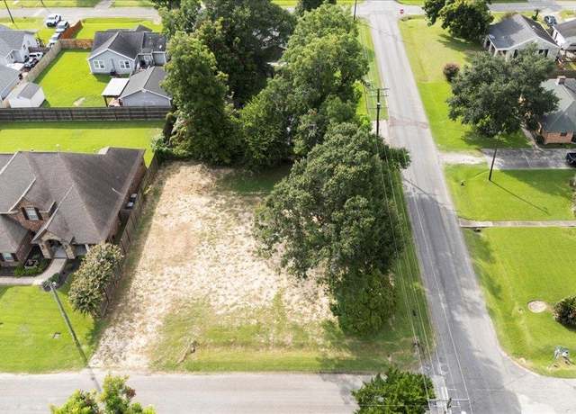 Property at 4325 Cleveland Ave, Groves, TX 77619