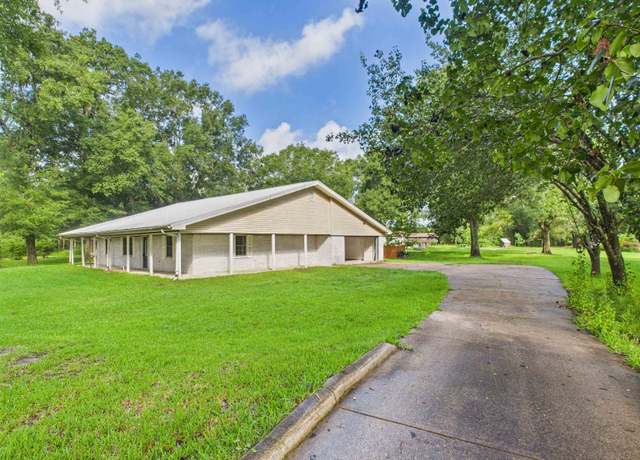 Property at 5771 Amrock Rd, Orange, TX 77632, 3 beds, 2 baths