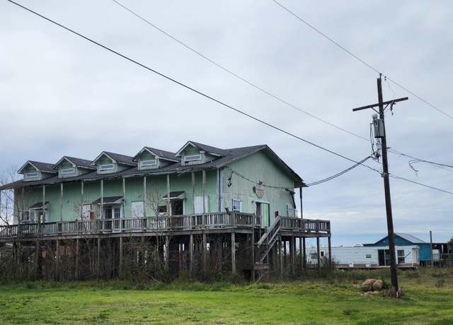 Property at 7555 S 3rd Ave, Sabine Pass, TX 77655