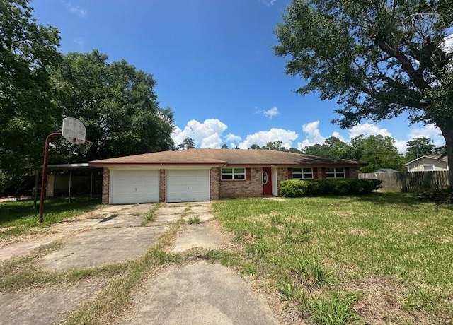 Property at 320 Meadow Dr, Bridge City, TX 77611, 3 beds, 2 baths