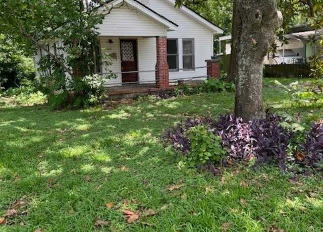 Property at 825 & 831 Llano St, Port Neches, TX 77651, 3 beds, 2.5 baths