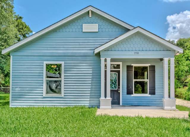 Property at 770 Elgie St, Beaumont, TX 77705, 4 beds, 2 baths