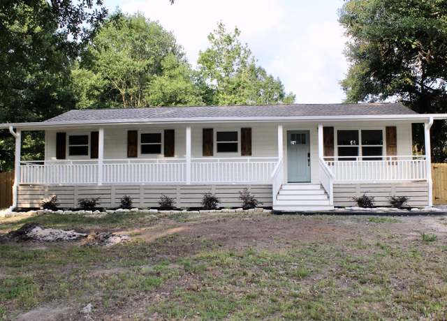 Property at 2542 Pine Park Dr, Silsbee, TX 77656, 3 beds, 2 baths