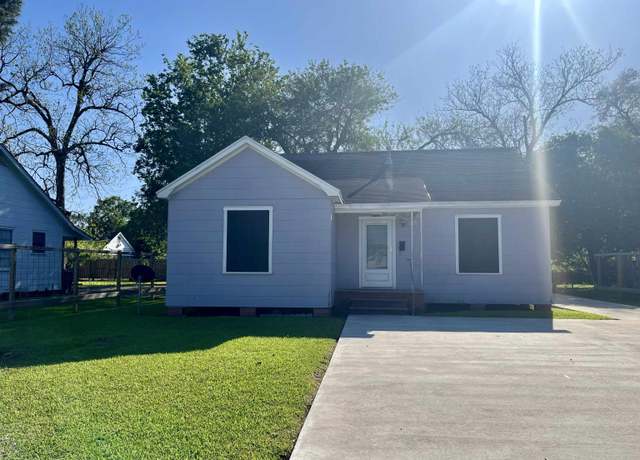 Property at 5280 E Parkway Dr, Beaumont, TX 77705, 2 beds, 1 bath