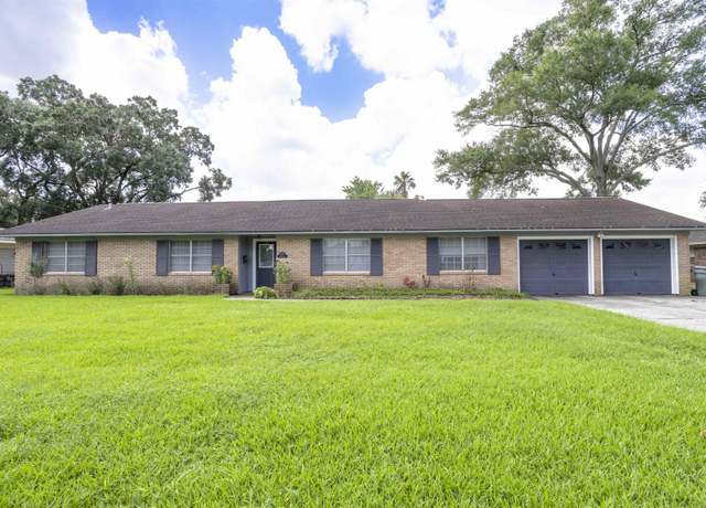 Property at 4715 Regina Ln, Beaumont, TX 77706, 4 beds, 2 baths