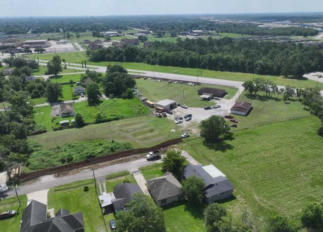 Property at 3983 Estelle St, Beaumont, TX 77705