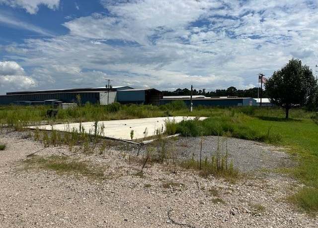 Property at 275 Nevils St, Bridge City, TX 77611