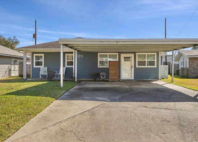Property at 1711 Avenue G, Nederland, TX 77627, 3 beds, 2 baths