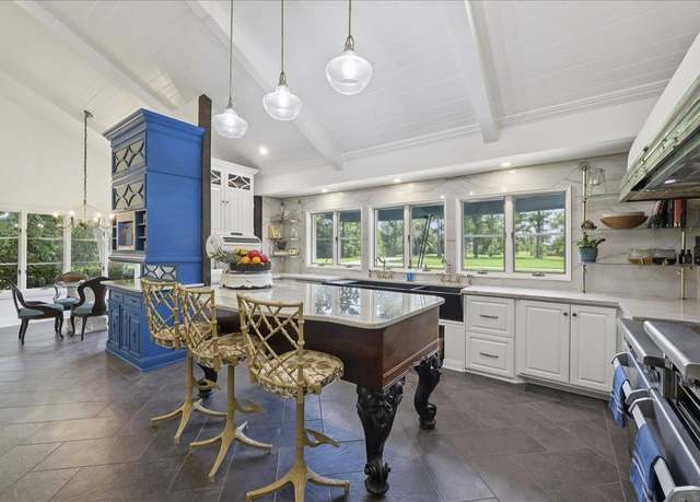 Property at 1260 Fm 1078, Orange, TX 77632, 6 beds, 3.5 baths