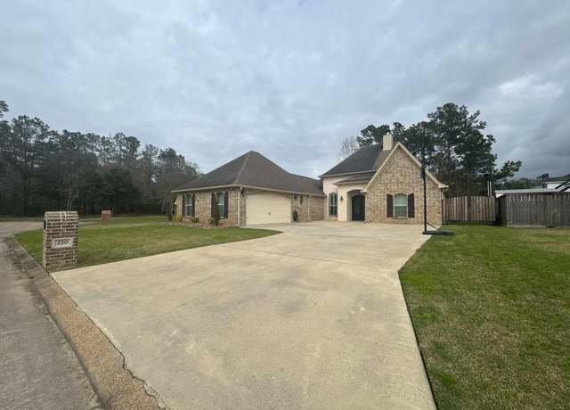 Property at 220 Christel Cir, Vidor, TX 77662, 4 beds, 2.5 baths