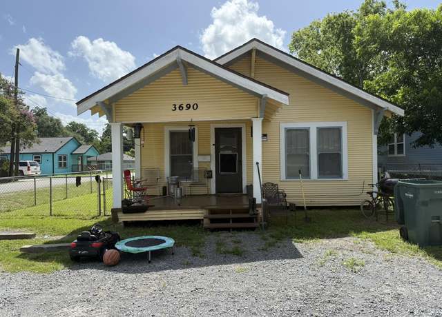 Property at 3690 St Helena St, Beaumont, TX 77703, 3 beds, 1 bath
