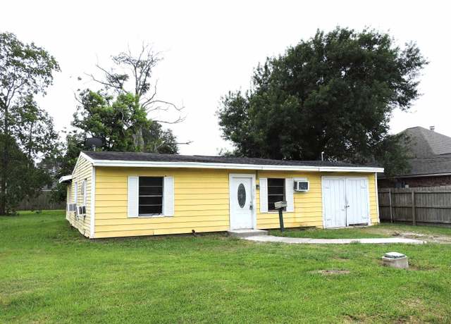 Property at 3811 Dunn St, Groves, TX 77619, 3 beds, 2 baths