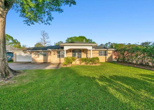 Property at 2650 W Lucas Dr, Beaumont, TX 77706, 4 beds, 4 baths