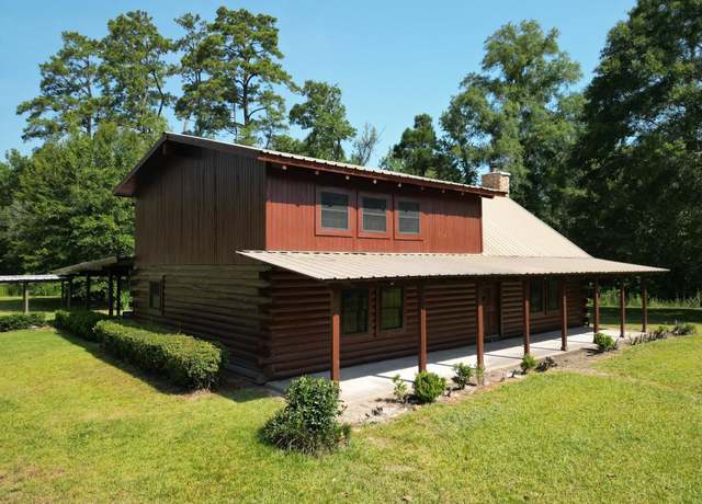 Property at 1205 Douglas St, Vidor, TX 77662, 3 beds, 2.5 baths