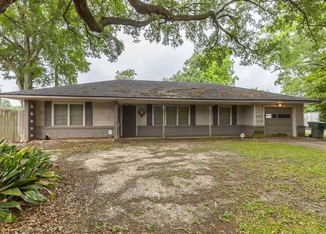 Property at 2501 Green Ave, Port Arthur, TX 77642, 3 beds, 1.5 baths